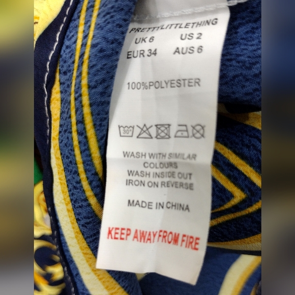 Prettylittlething Shell Chain Print Button Shirt Women's 2 Multicolor Artsy Y2K - Picture 10 of 10